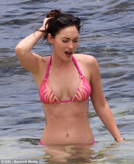 Megan_Fox_bikini_topless.jpg